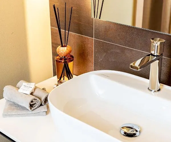 Borgo Impero Отель Borgonovo Val Tidone